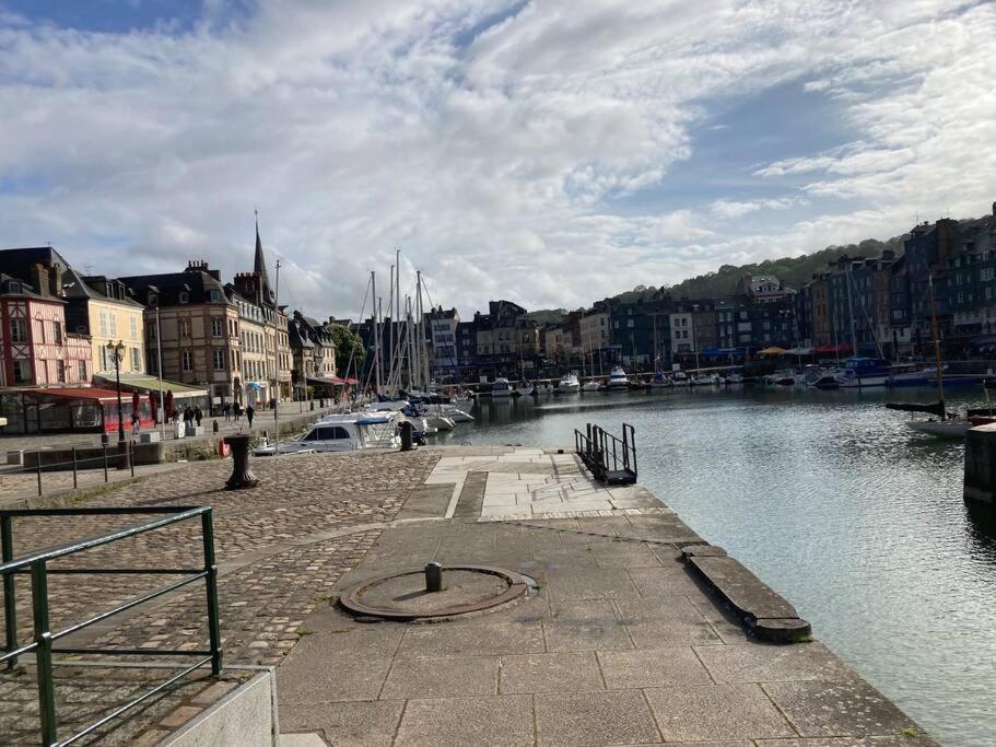 Tendr'Escale, Honfleur Exteriör bild